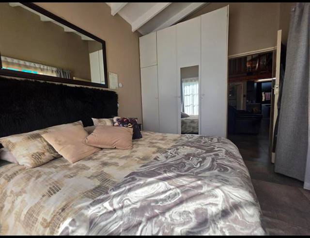 3 BEDROOM TOWNHOUSE FOR SALE IN MEYERSDAL